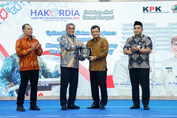 Gubernur Ahmad Luthfi Tekankan Budaya Integritas pada Hari Antikorupsi